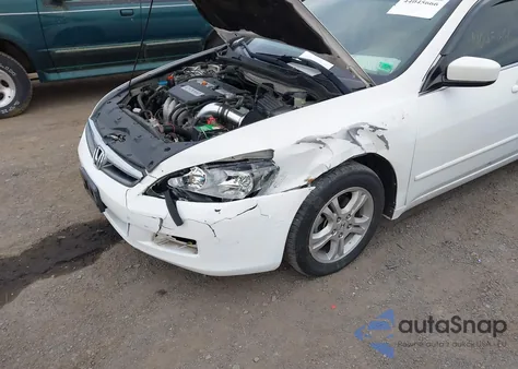 2007 Honda Accord 2.4 Ex from USA, damaged, VIN 1HGCM56757A131806